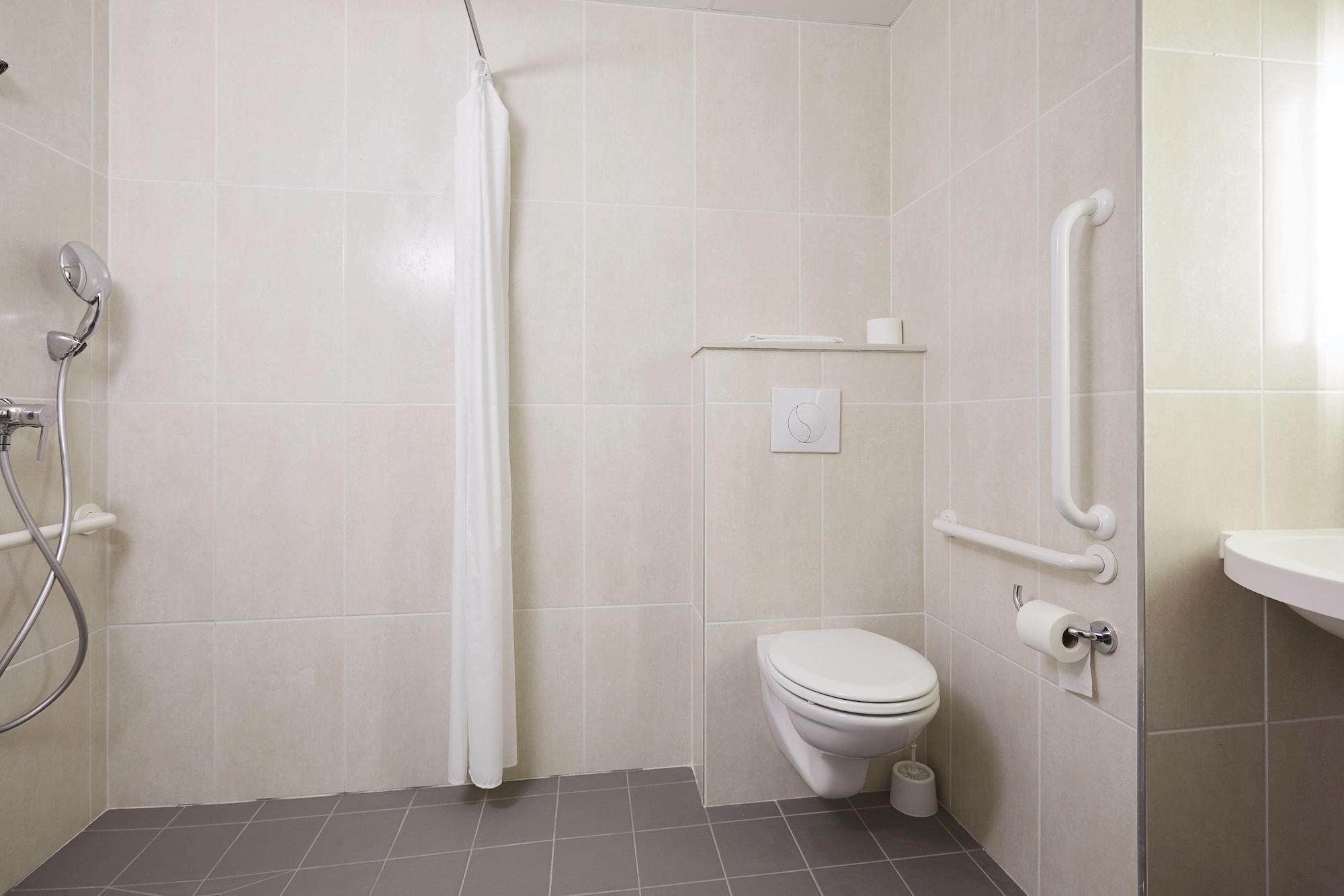 B&B Hotel Quimper Nord Douarnenez エクステリア 写真