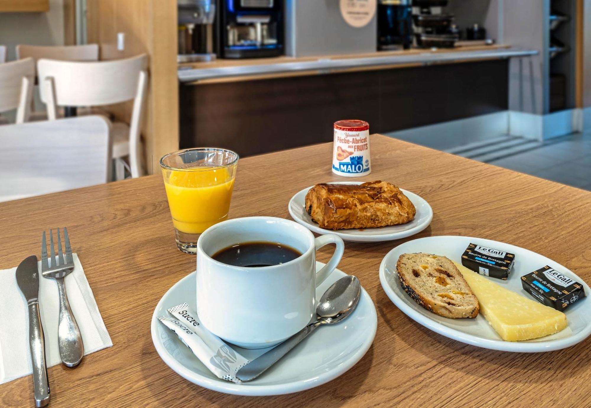 B&B Hotel Quimper Nord Douarnenez エクステリア 写真