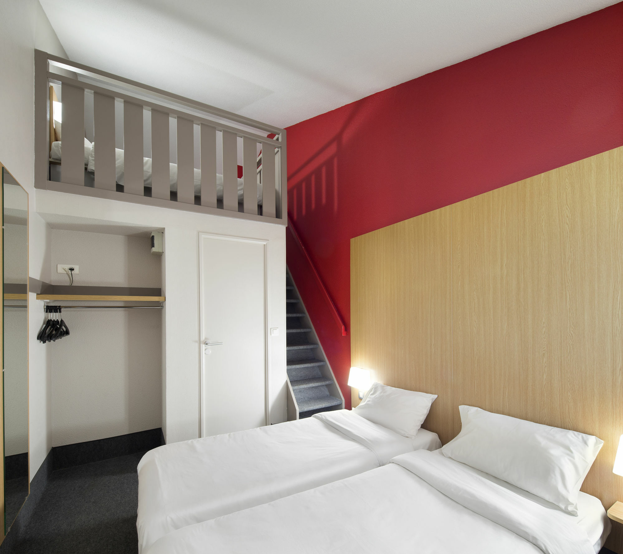 B&B Hotel Quimper Nord Douarnenez エクステリア 写真
