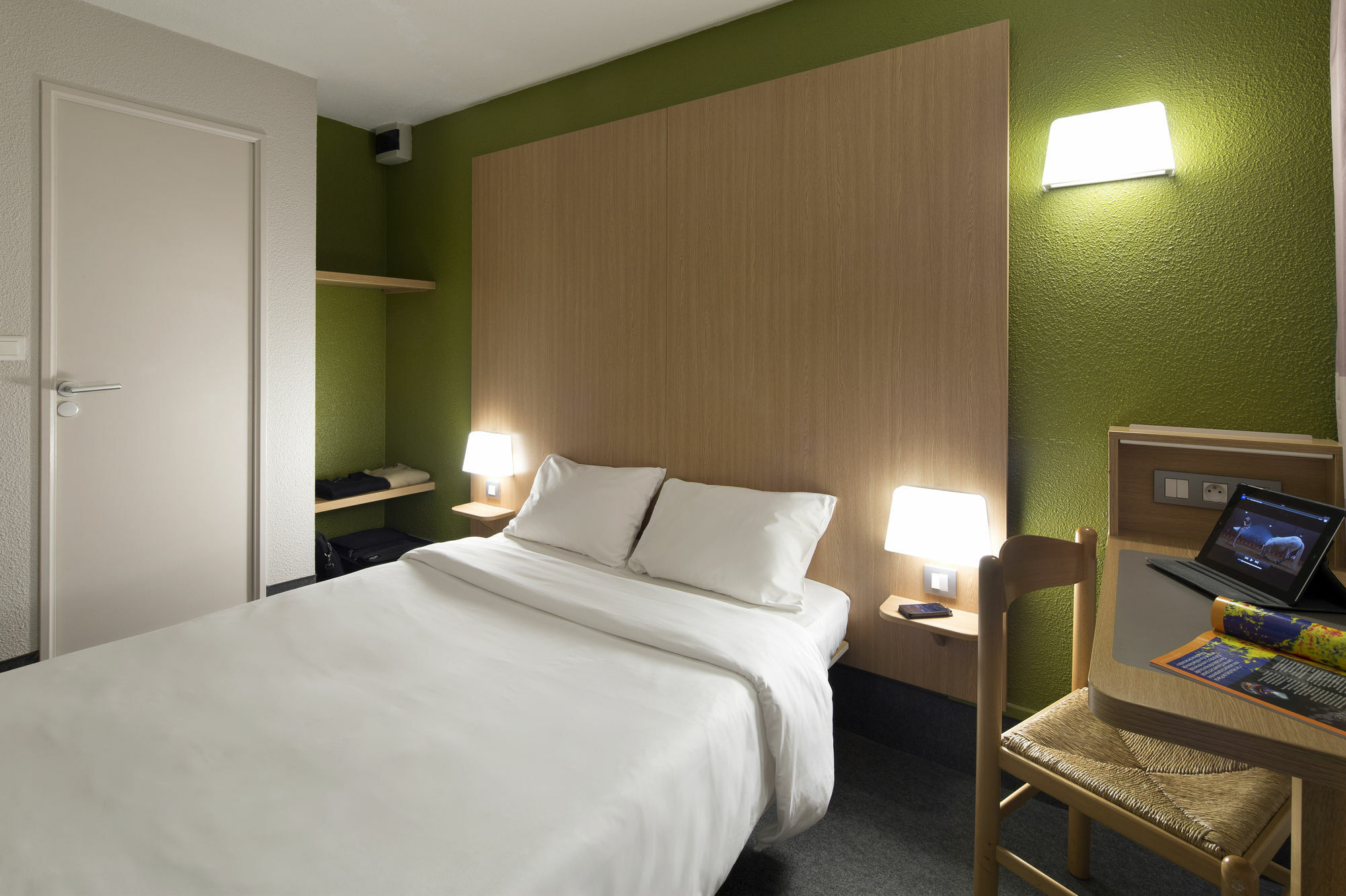 B&B Hotel Quimper Nord Douarnenez エクステリア 写真